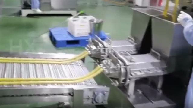 خط إنتاج السناكس والوجبات الخفيفة والمقرمشات ورقائق الجمبري بنظام البثق والتحميص بالبخار